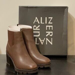 Naturalizer Women's Brown Ankle Boots